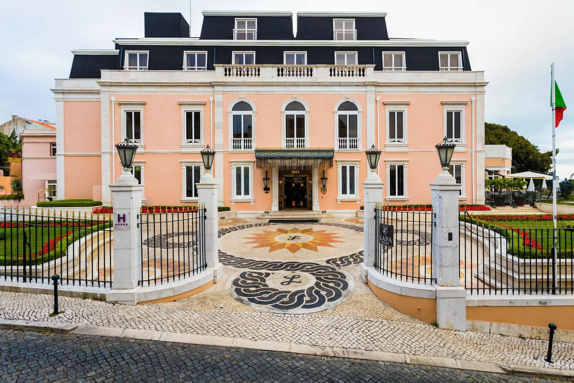 Olissippo Lapa Palace – The Leading Hotels of the World - Primary Image