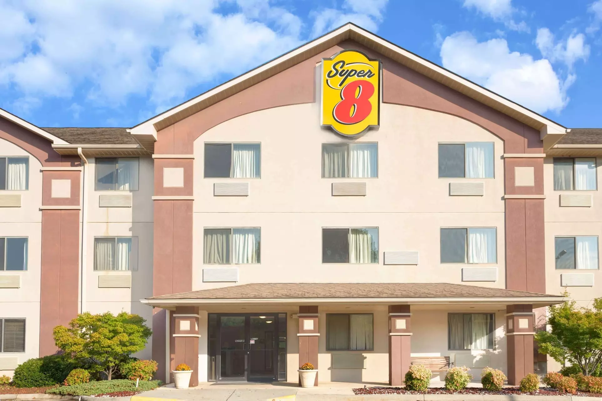 Super 8 by Wyndham Lynchburg VA - Primary Image