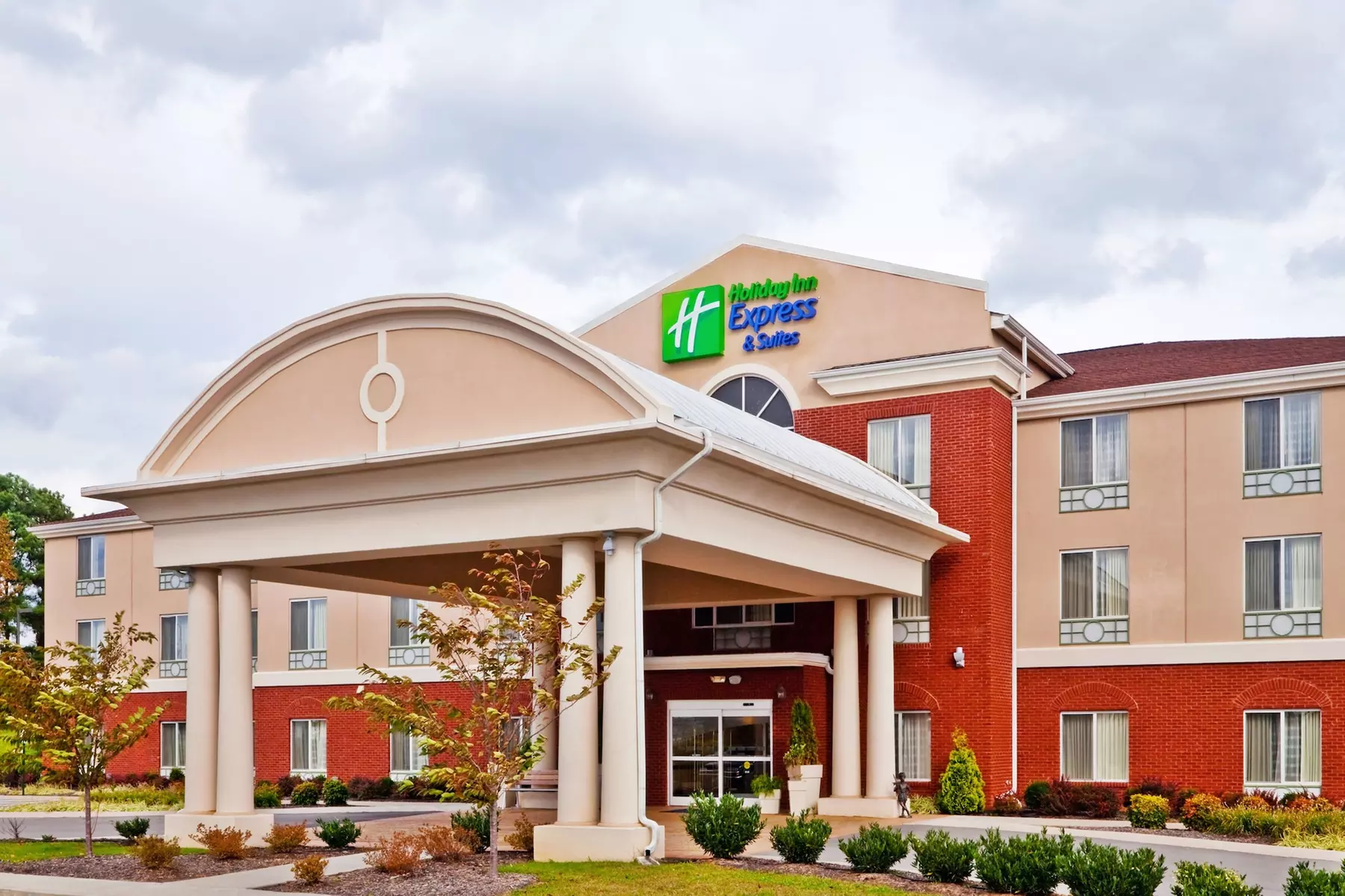 Holiday Inn Express & Suites Dickson by IHG - Primary Image