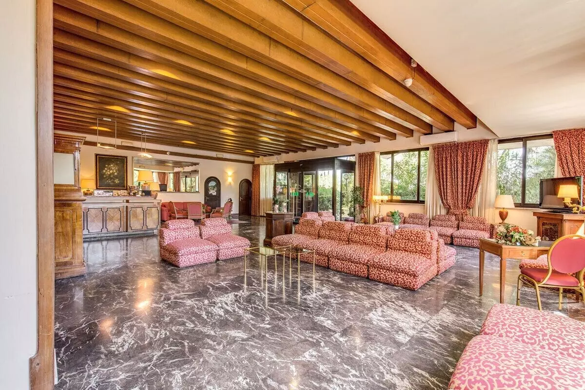 Pinewood Hotel Rome - Primary Image