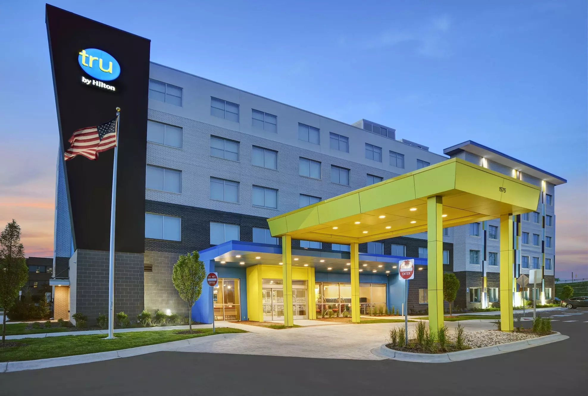 Tru by Hilton Troy Detroit - Primary Image