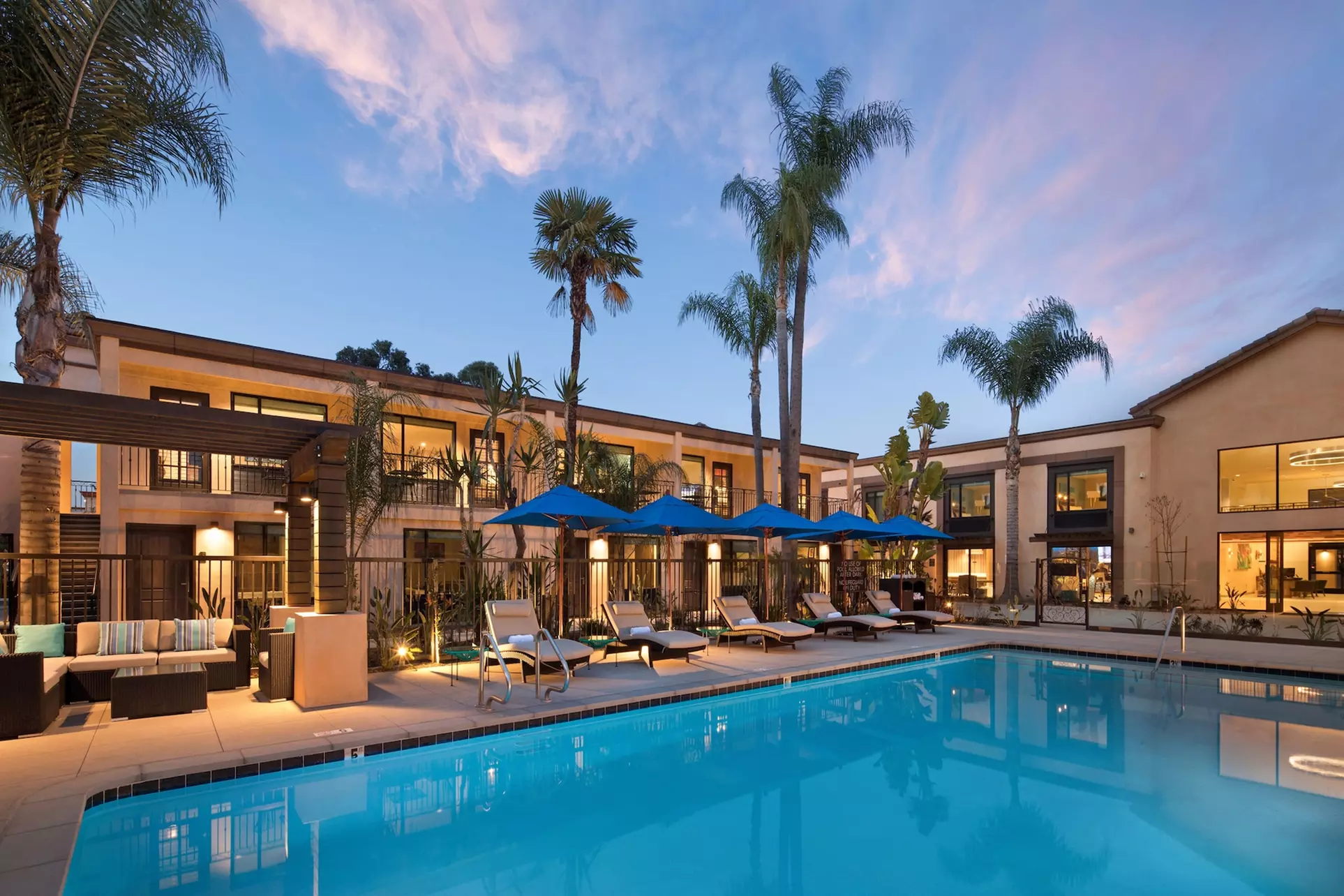 The Cove Hotel, Long Beach - Primary Image
