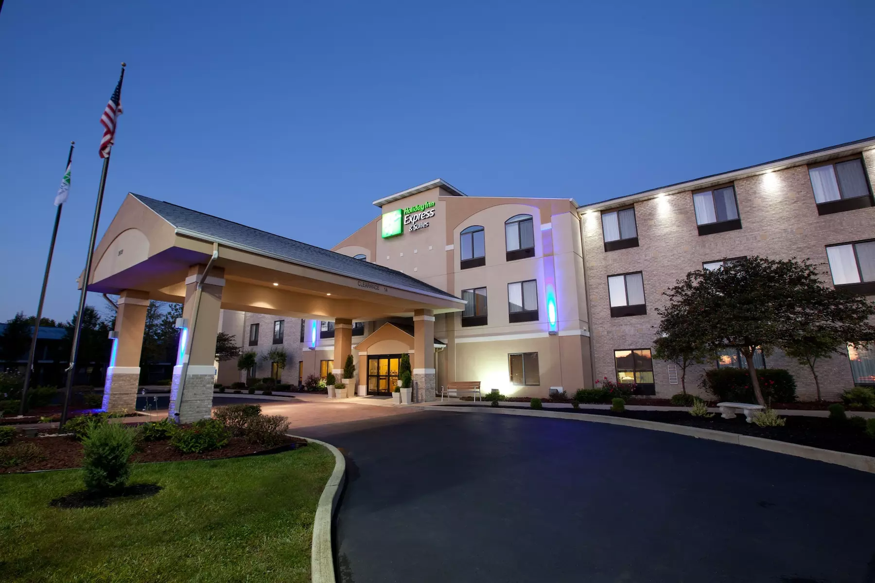 Holiday Inn Express Hotel & Suites Plymouth by IHG - Primary Image