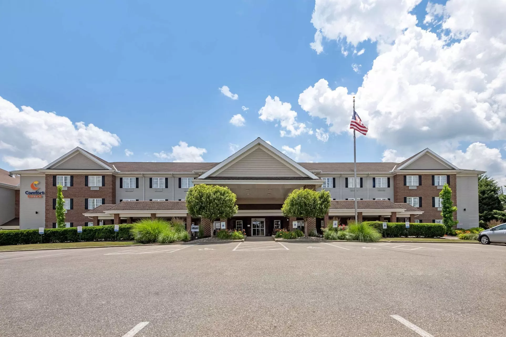 Comfort Suites Hotel and Conference Center - Primary Image