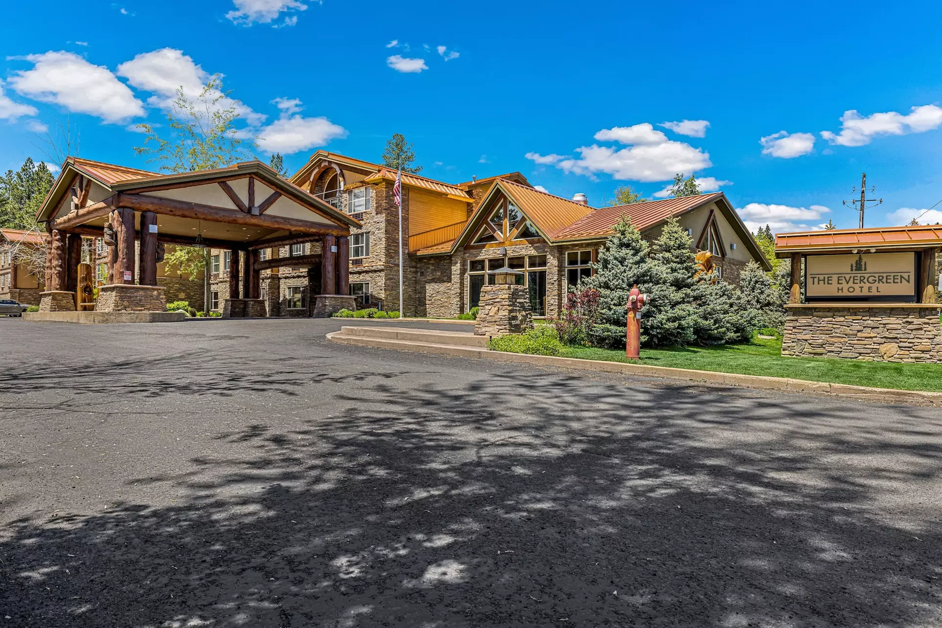 The Evergreen Hotel - Primary Image