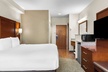Comfort Inn And Suites - Second Medium