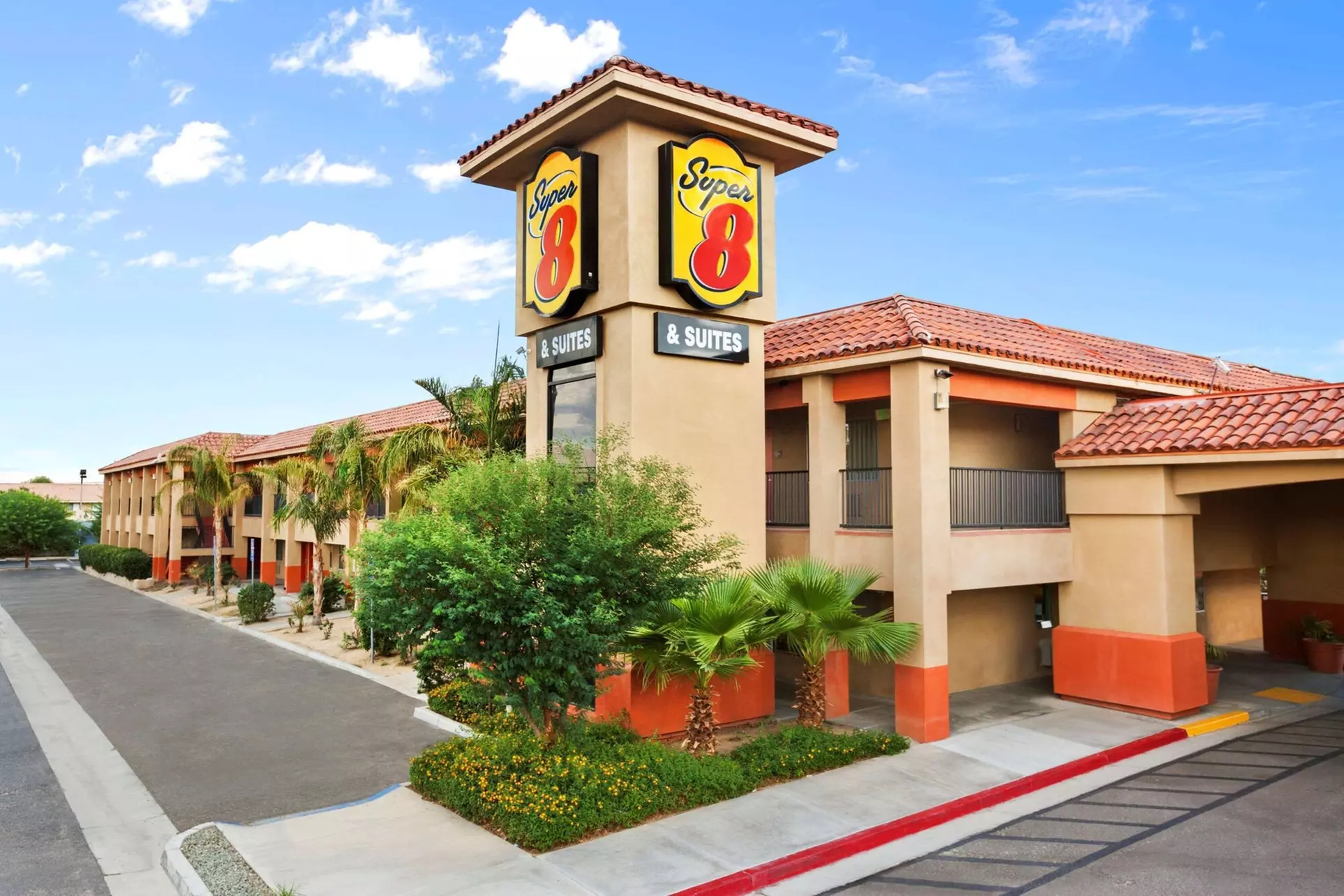 Super 8 by Wyndham Indio - Primary Image