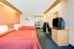 Days Inn by Wyndham Charlotte Northlake - Second Medium