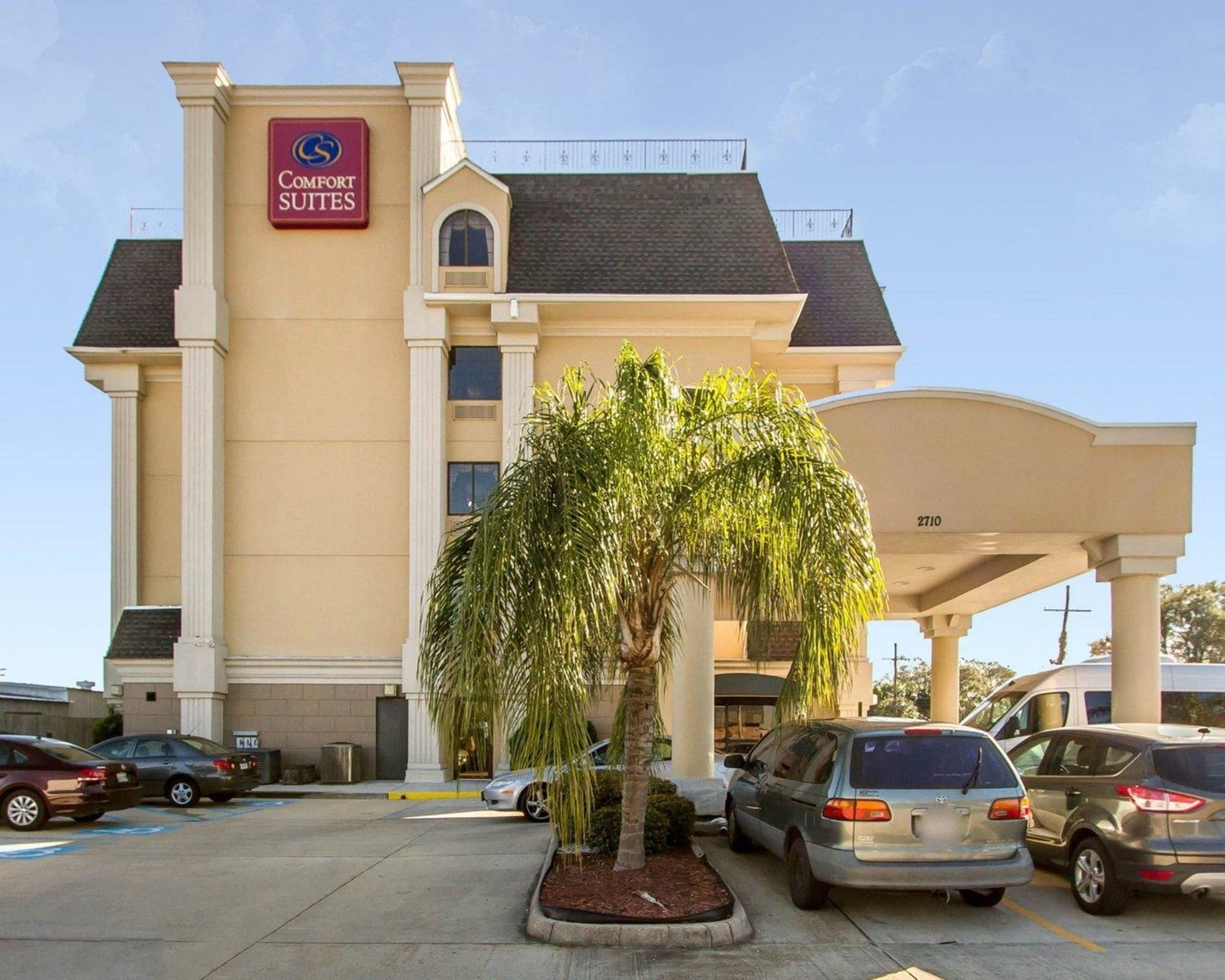 Comfort Suites Airport