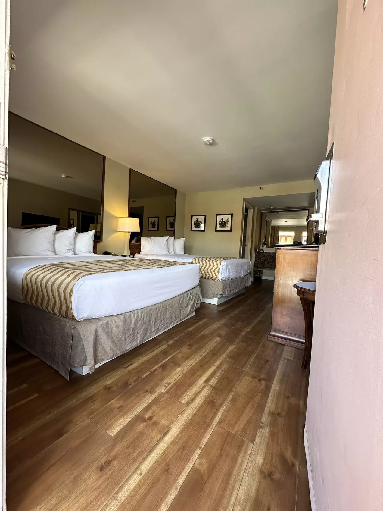 Travelodge by Wyndham Reno Downtown