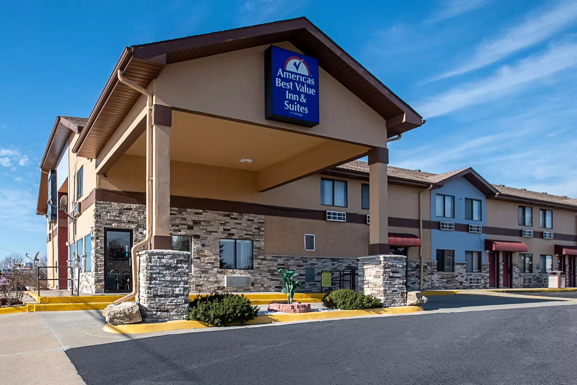 Americas Best Value Inn & Suites Harrisonville