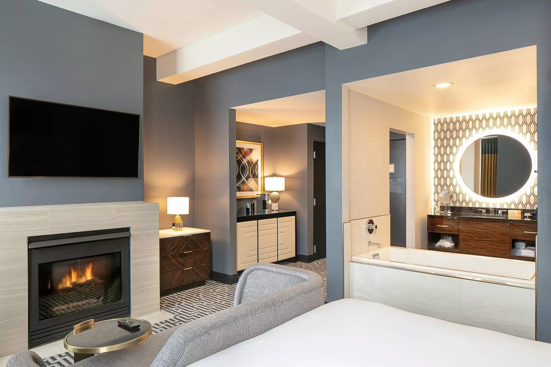 Hotel Metro, Autograph Collection - Primary Image