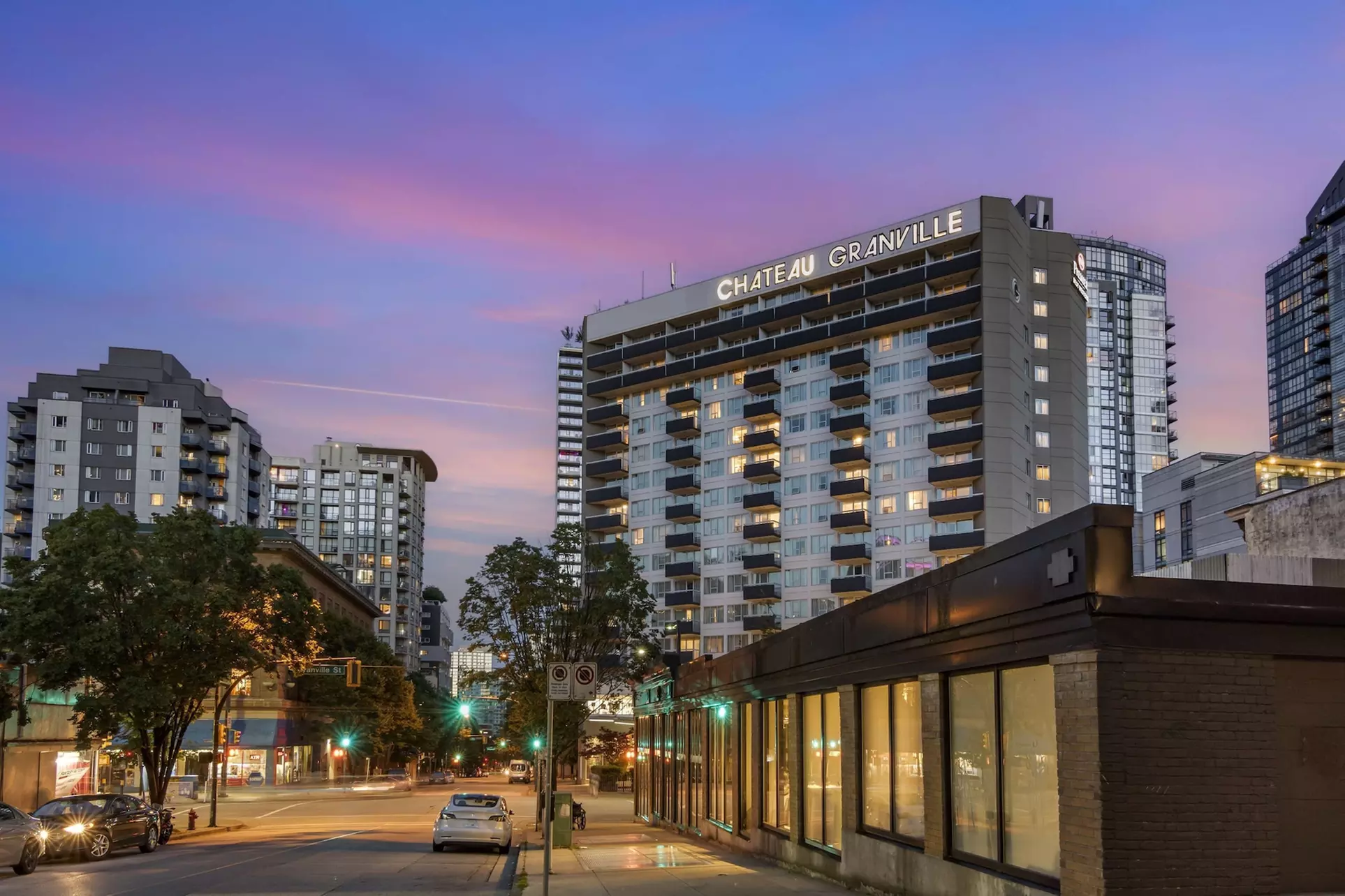 Best Western Premier Chateau Granville Hotel & Suites & Conf. Centre - Primary Image