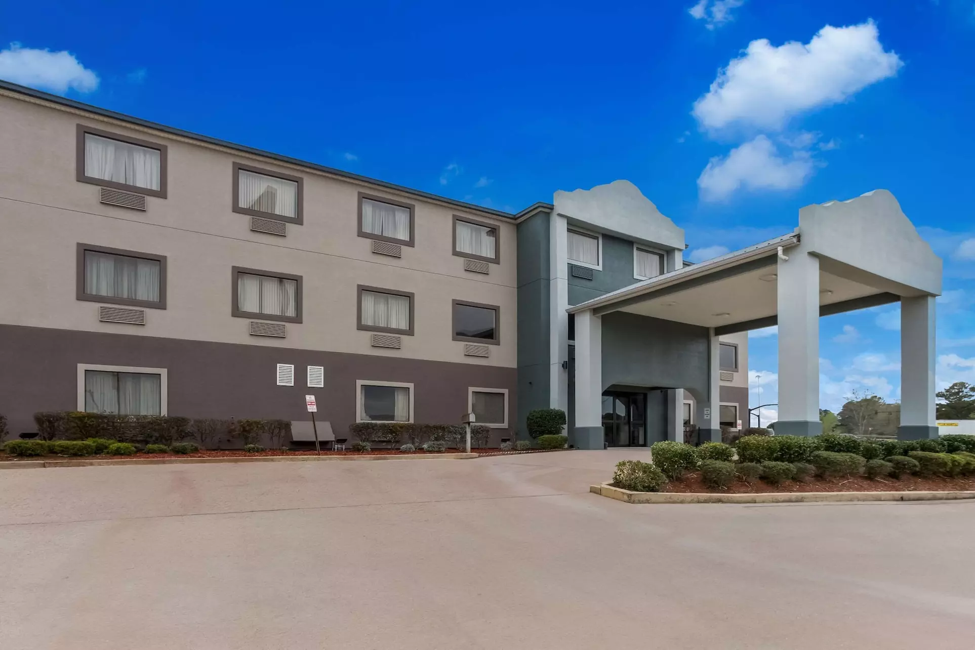 Quality Inn & Suites Pearl - Jackson - Primary Image