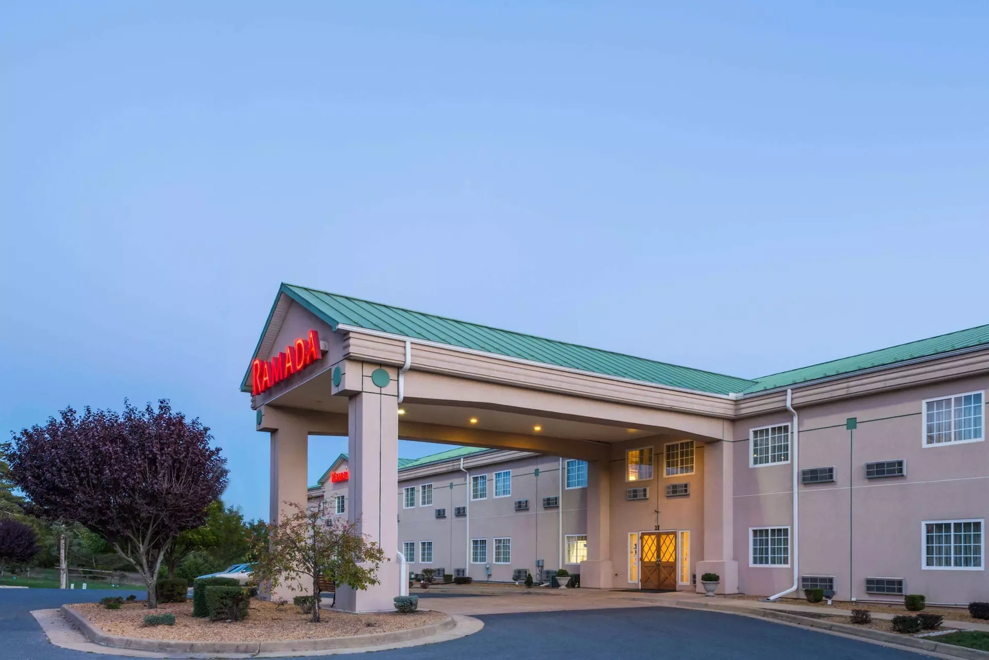 Ramada by Wyndham Strasburg/Shenandoah Valley - Primary Image