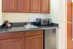 La Quinta Inn & Suites by Wyndham Midwest City - Tinker AFB - Second Medium