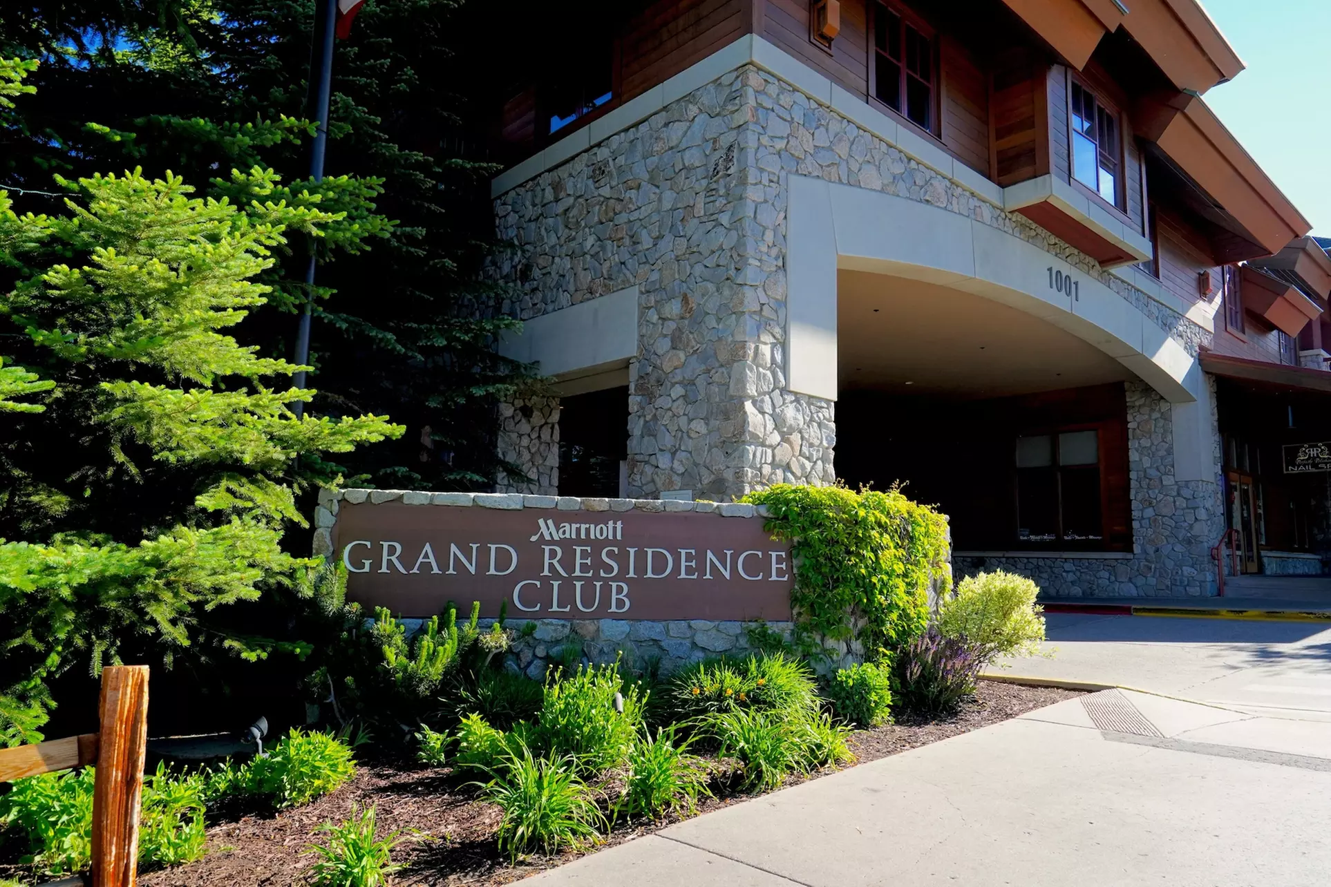 Heavenly Village Condos - Grand Residence - Primary Image