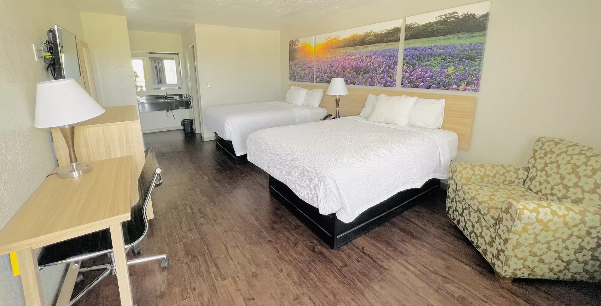 Days Inn by Wyndham Canton - Primary Image