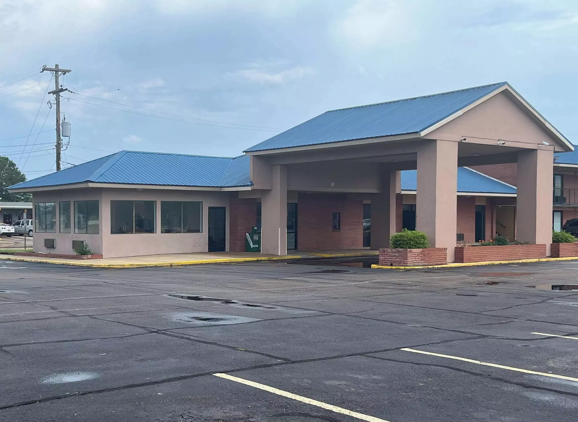 Motel 6 Greenwood, MS - Primary Image