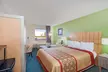 Days Inn by Wyndham Greeneville - Second Medium