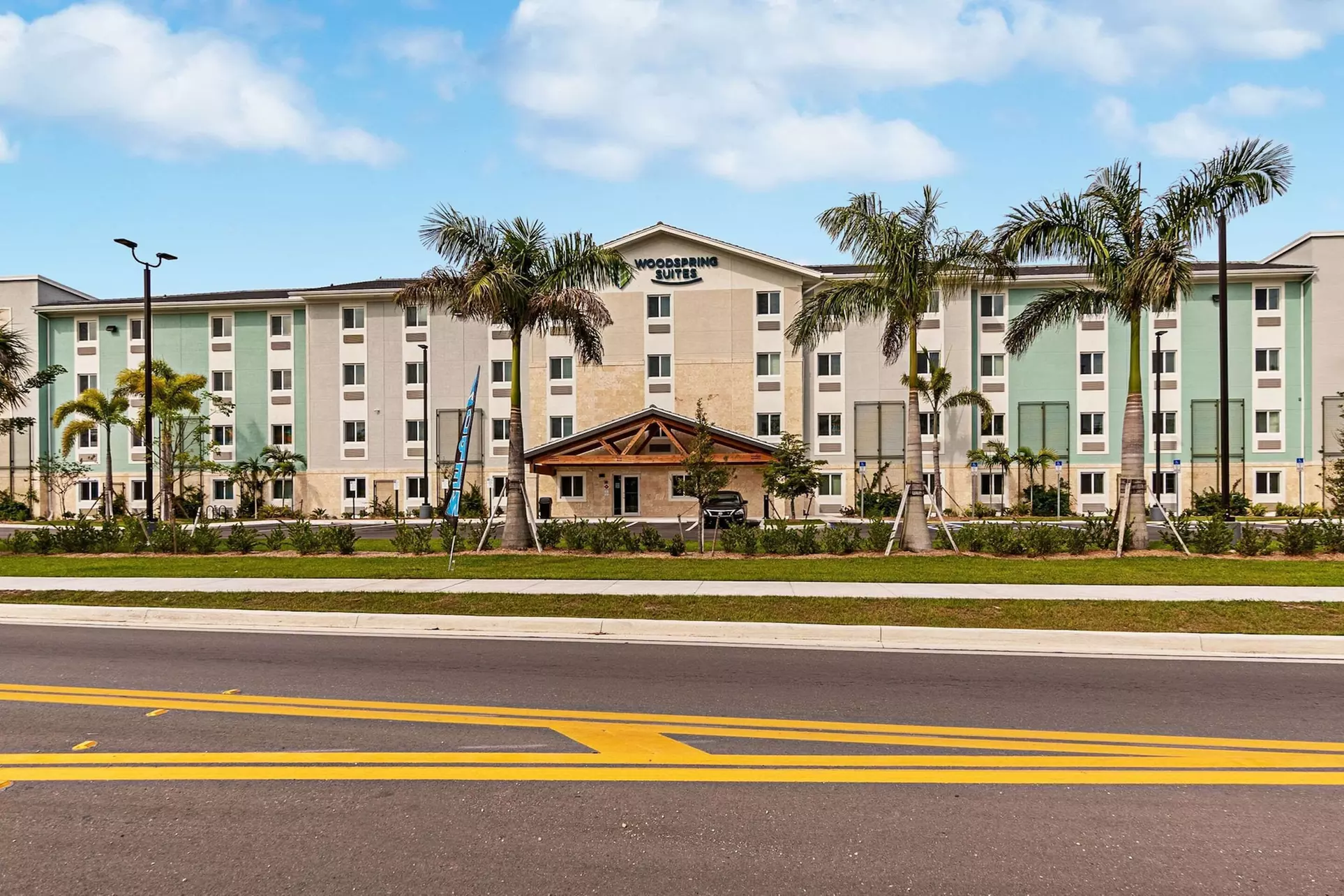 WoodSpring Suites Naples - Primary Image