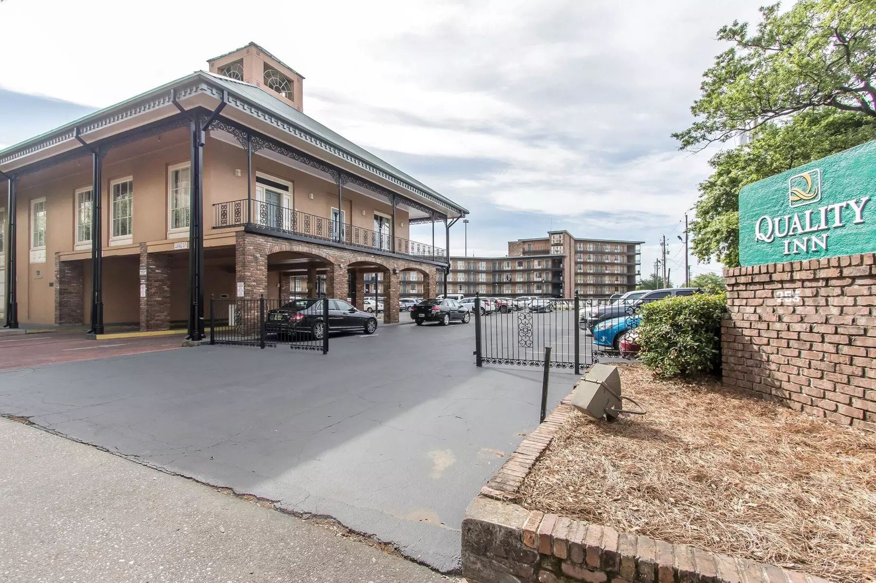 Quality Inn Downtown Historic District - Primary Image