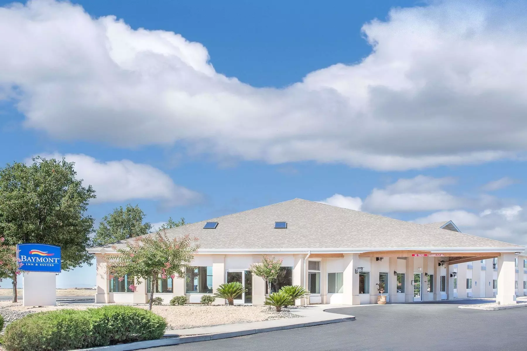 Baymont by Wyndham Willows - Primary Image