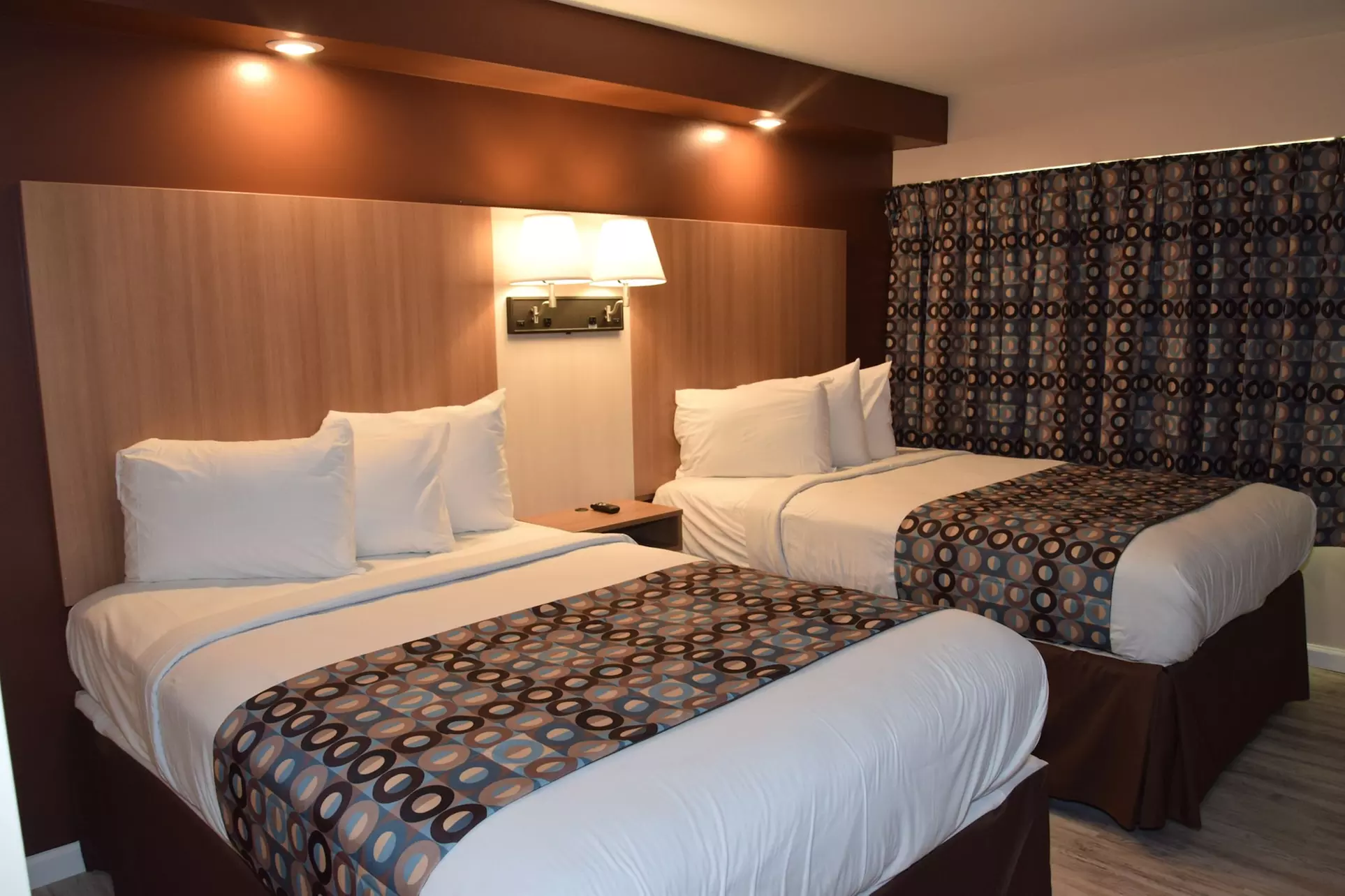 Seahorse Inn - Primary Image