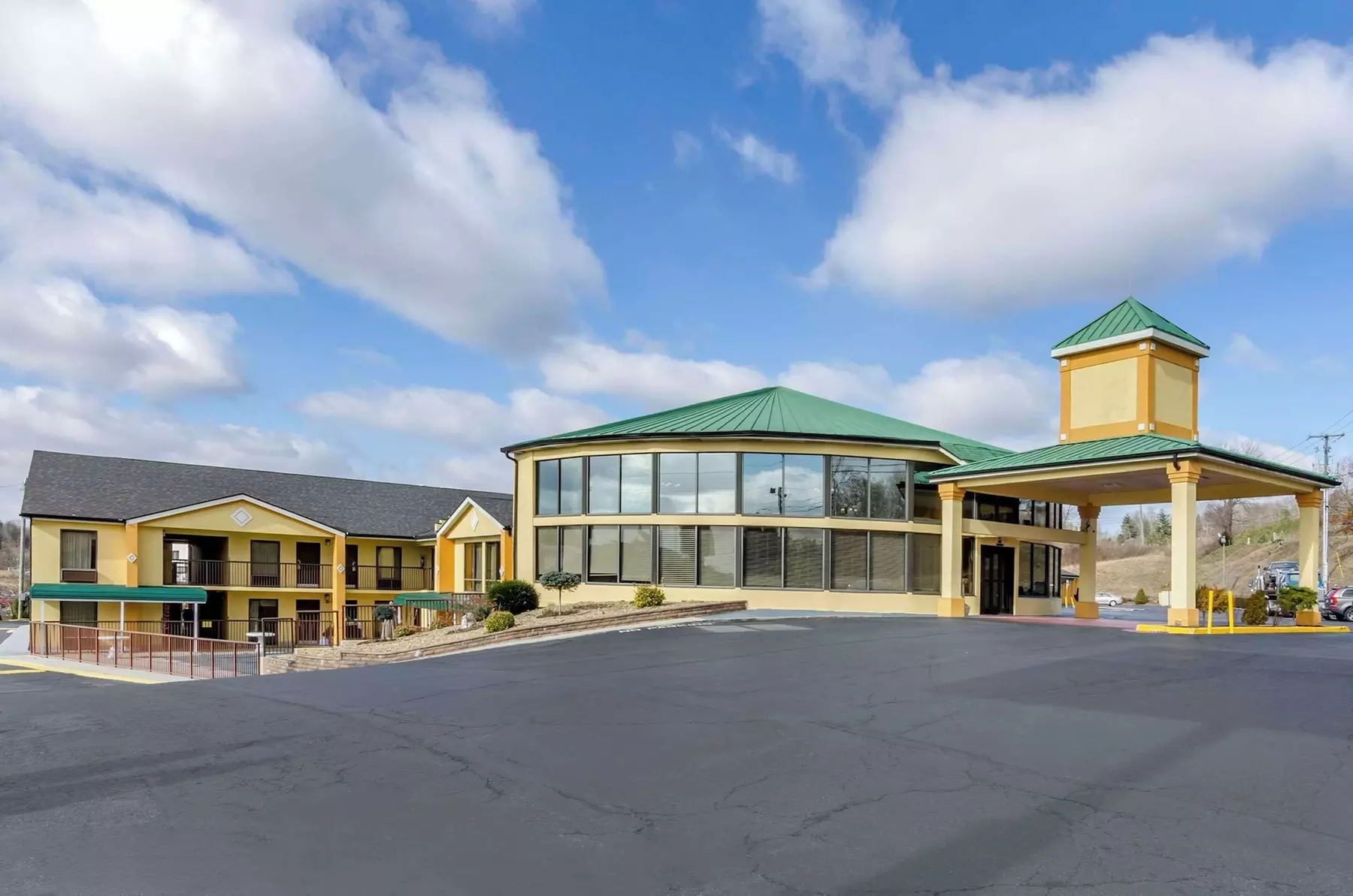 Quality Inn Hillsville - Primary Image