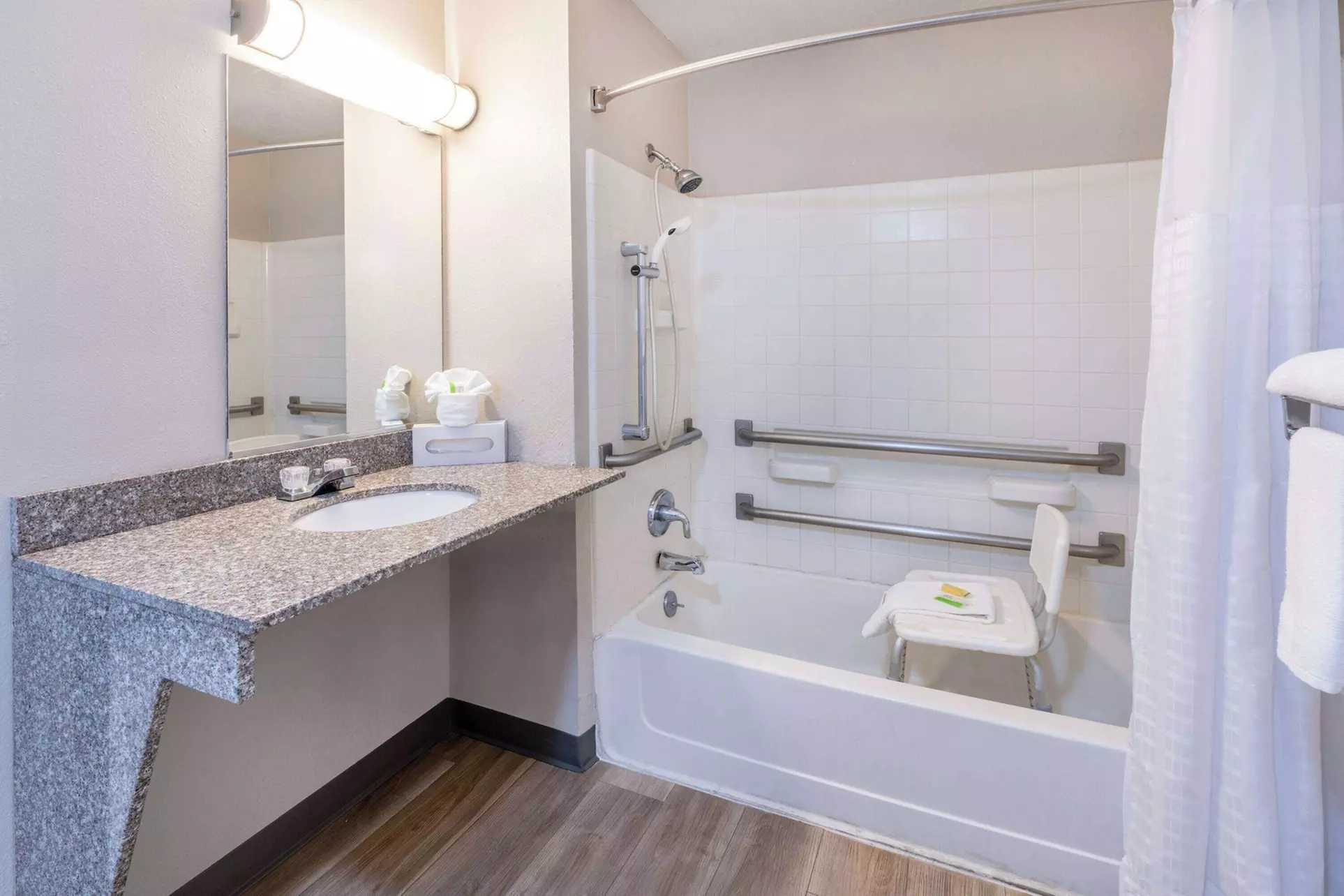 Days Inn by Wyndham Los Lunas - Primary Image