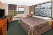 Super 8 by Wyndham Anamosa IA - Second Medium
