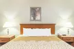 Days Inn & Suites by Wyndham Seaford - Second Medium