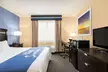 Days Inn by Wyndham Auburn/Finger Lakes Region - Second Medium