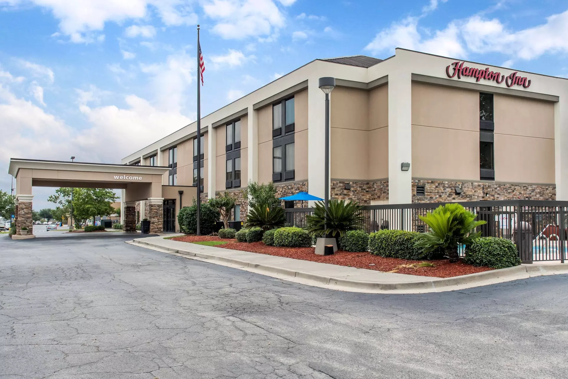 Hampton Inn Douglas - Primary Image