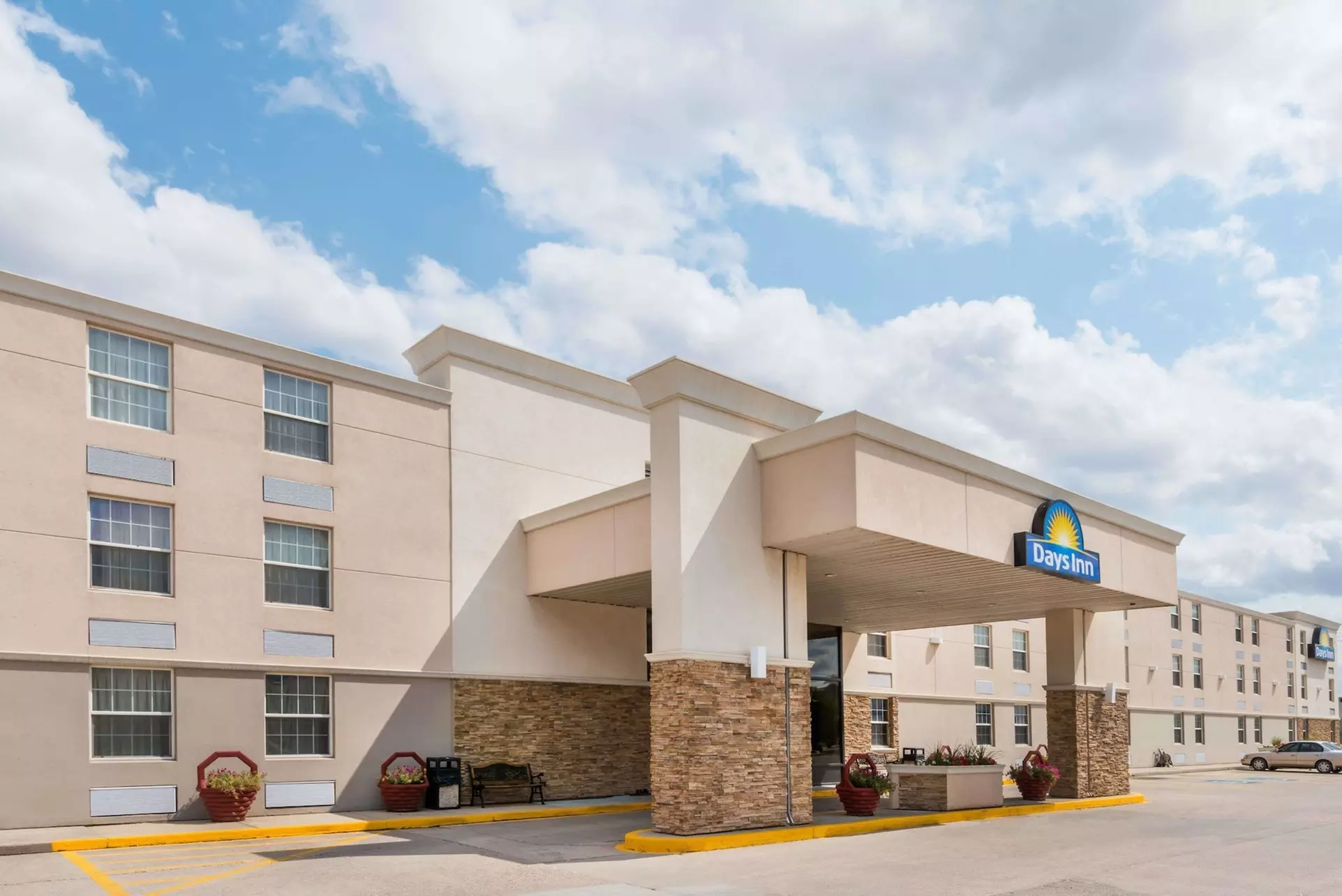 Days Inn by Wyndham Gillette - Primary Image