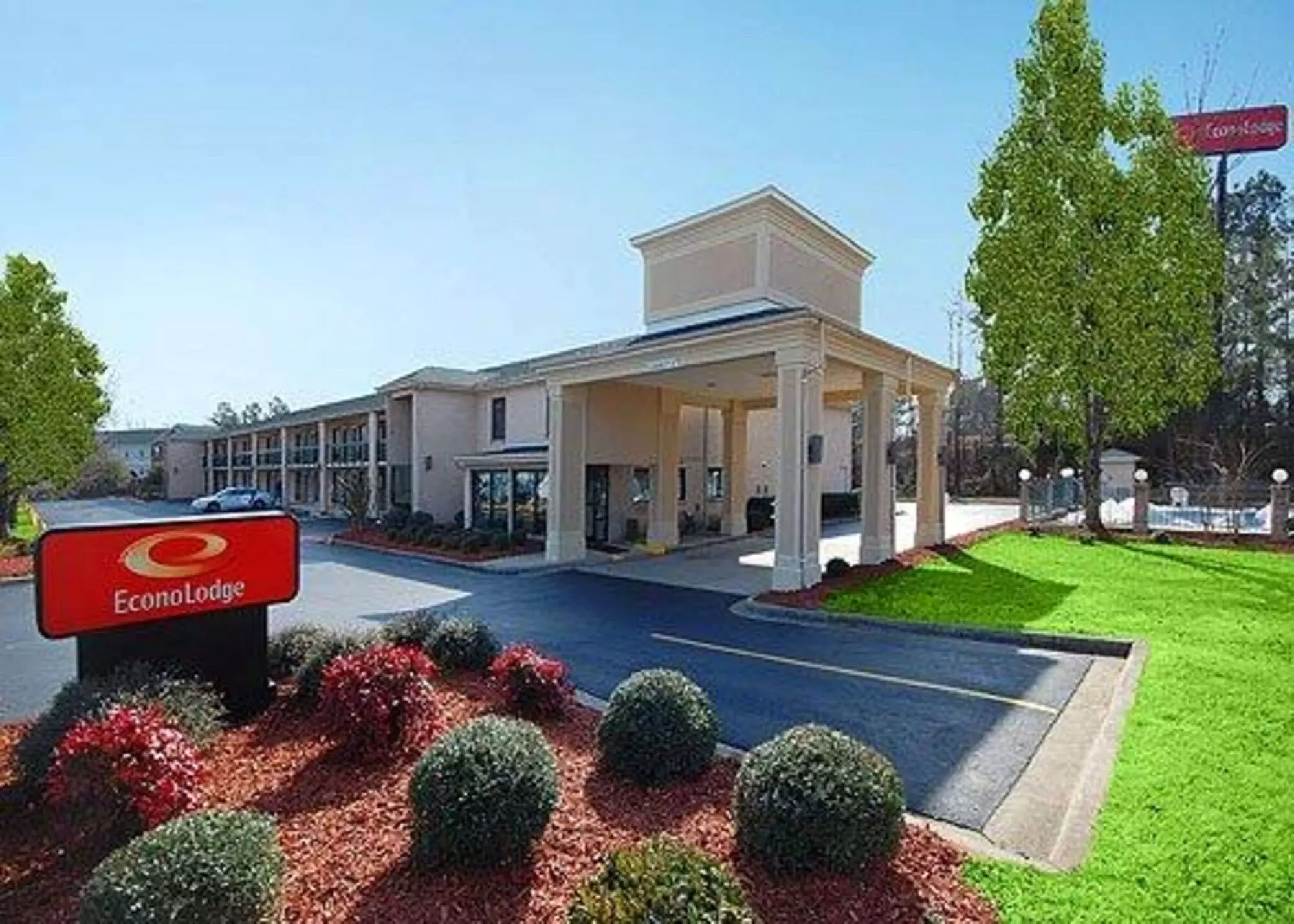 Econo Lodge - Primary Image