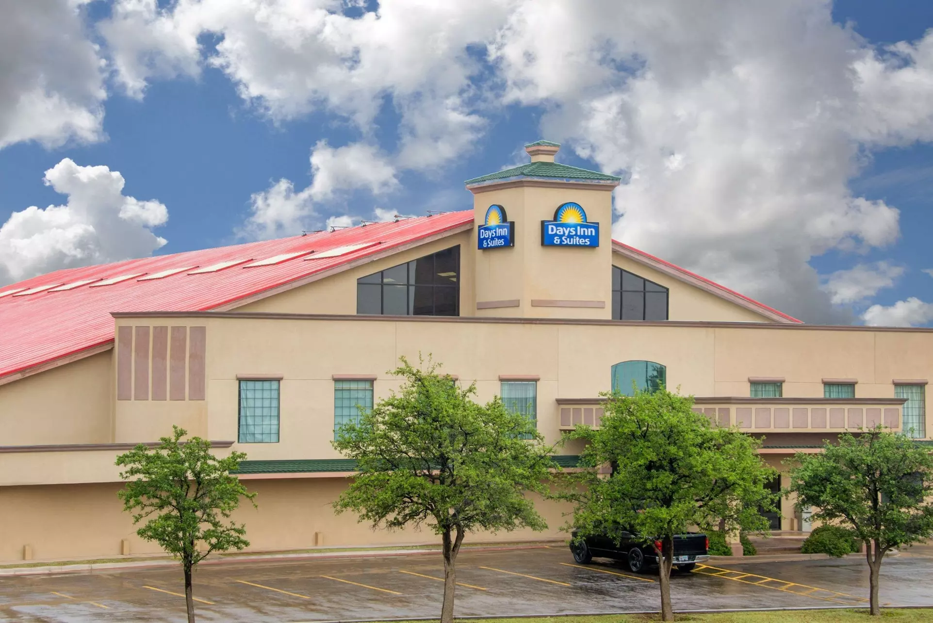 Days Inn by Wyndham Lubbock South - Primary Image