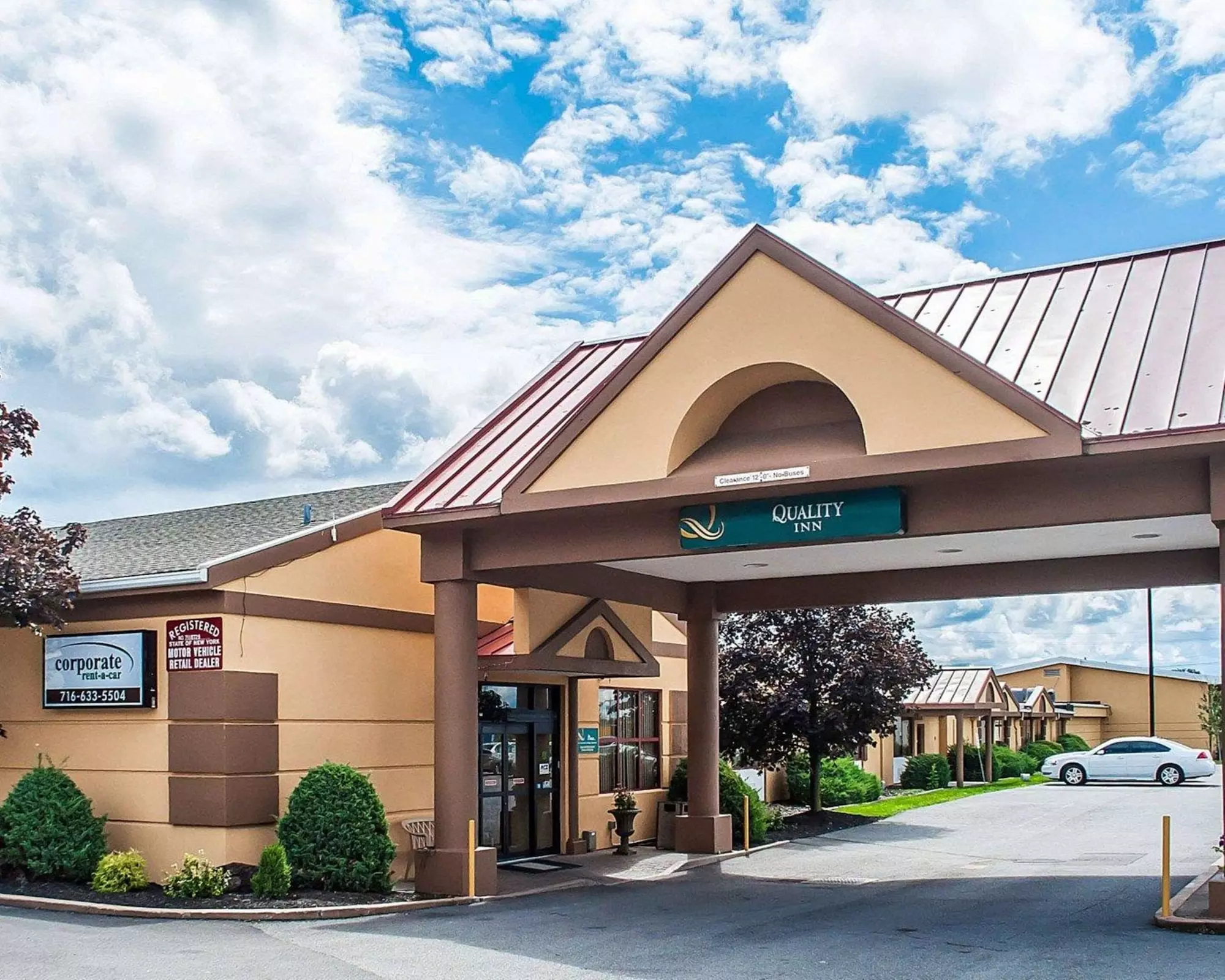 Quality Inn Airport - Primary Image