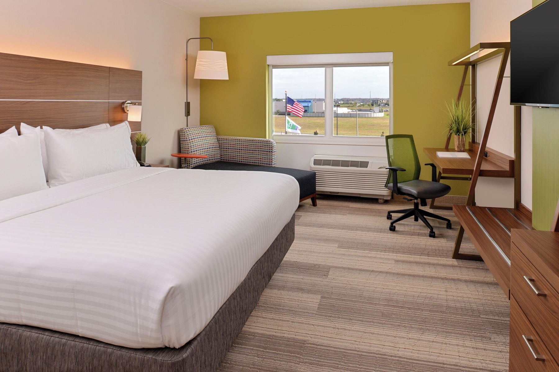 Holiday Inn Express & Suites Trinity by IHG