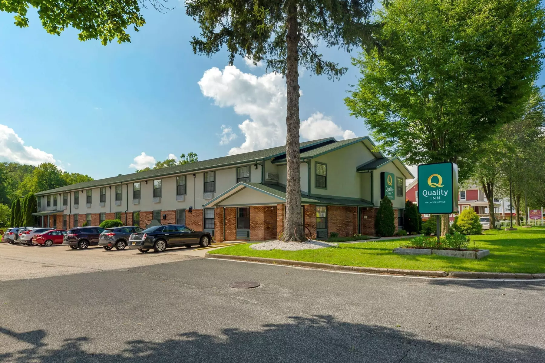 Quality Inn Lee - Lenox South - Primary Image