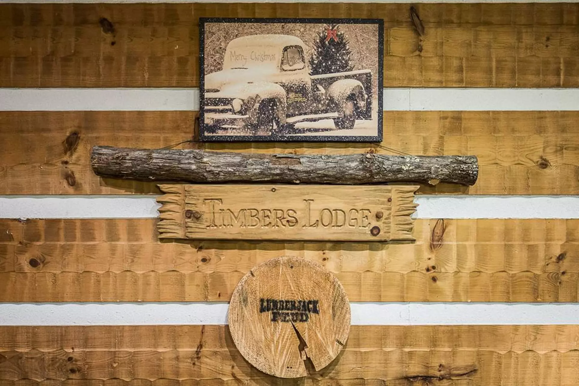 Timbers Lodge - Primary Image
