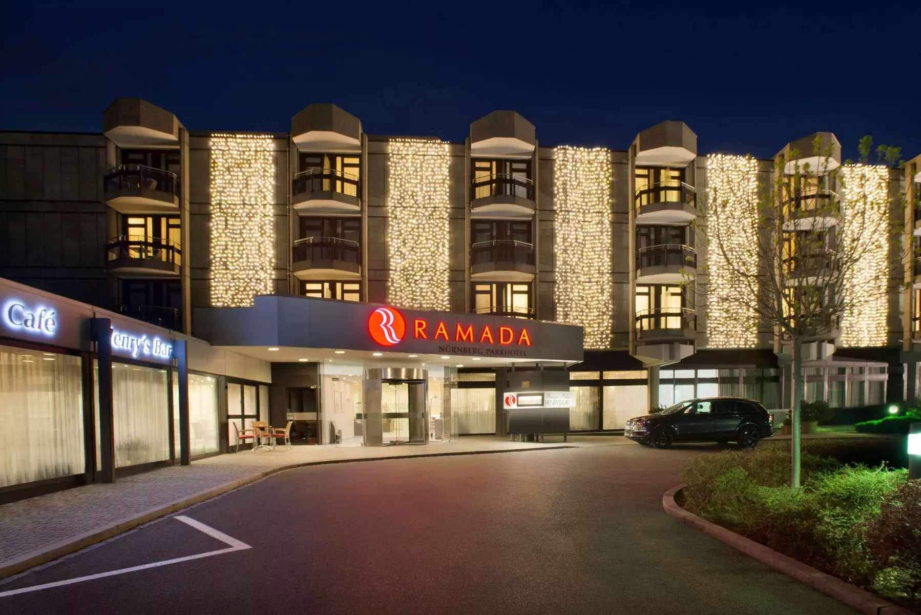 Ramada by Wyndham Nuernberg Parkhotel - Primary Image