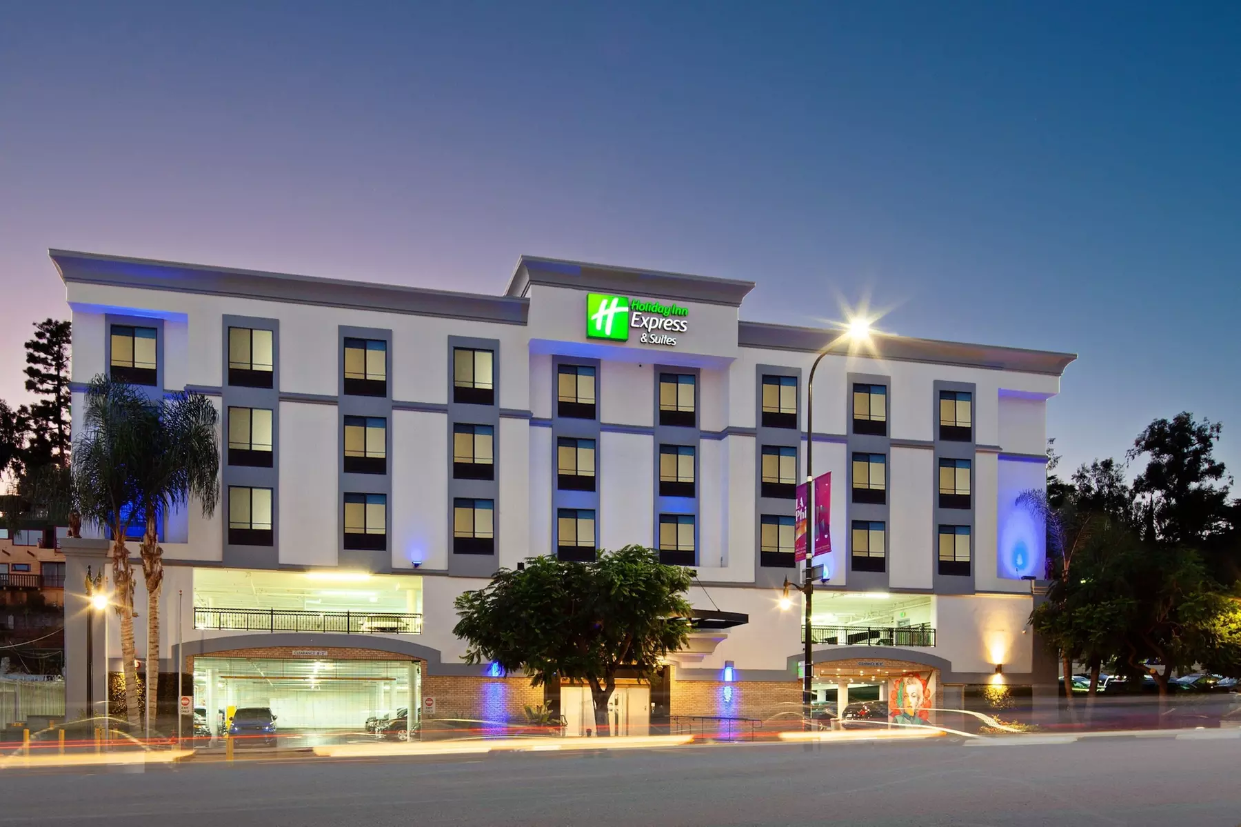 Holiday Inn Express Hotel & Suites Hollywood Walk of Fame, an IHG Hotel - Primary Image