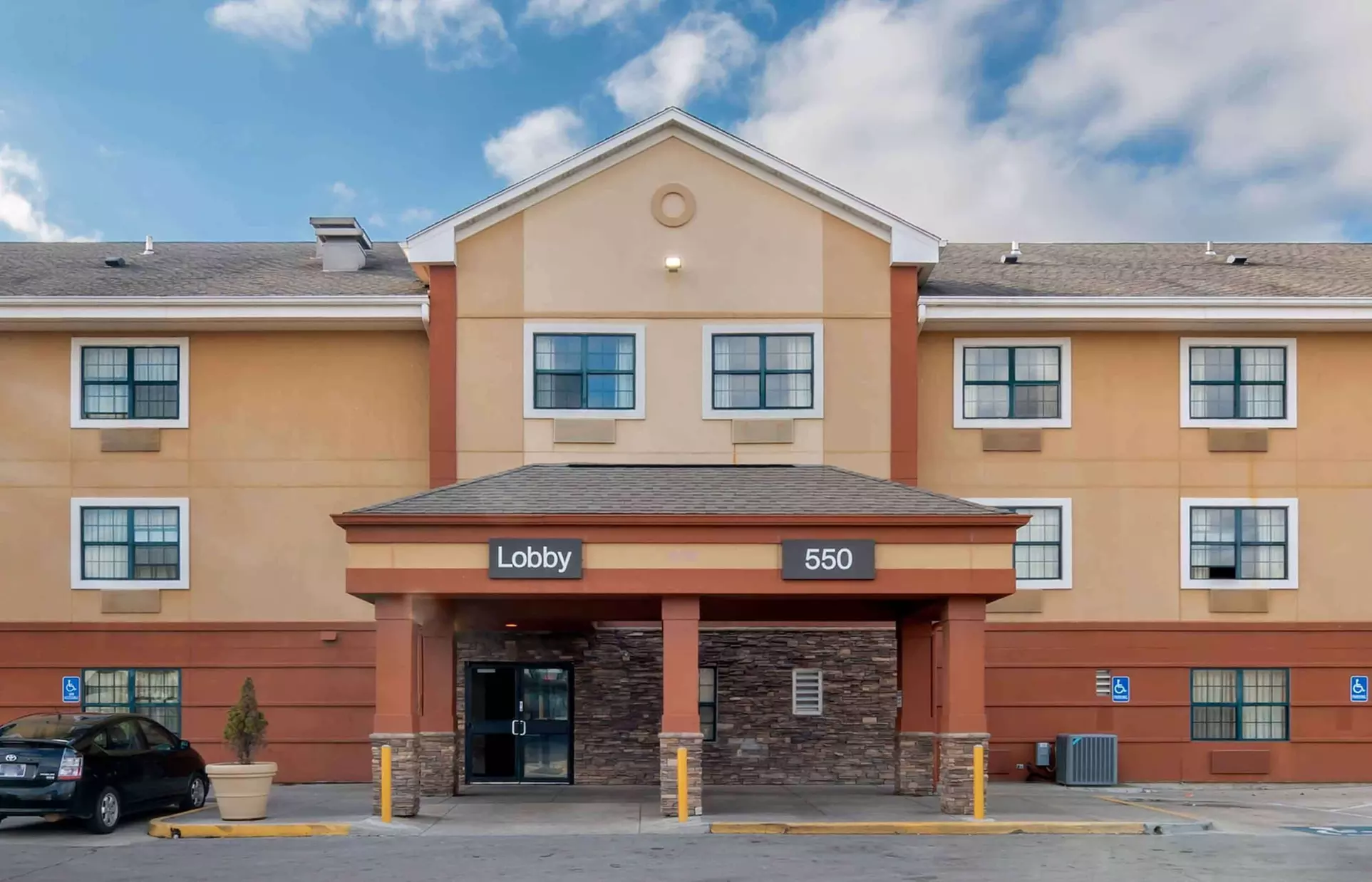 Extended Stay America Suites Kansas City South - Primary Image
