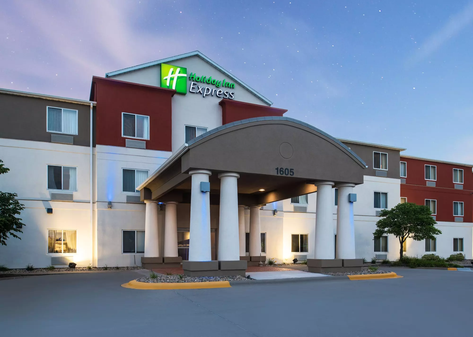 Holiday Inn Express Hotel & Suites Burlington by IHG - Primary Image