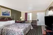 Days Inn by Wyndham Lenoir City - Second Medium