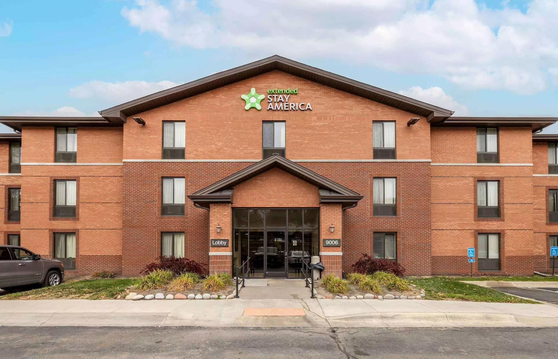 Extended Stay America Suites Omaha West - Primary Image