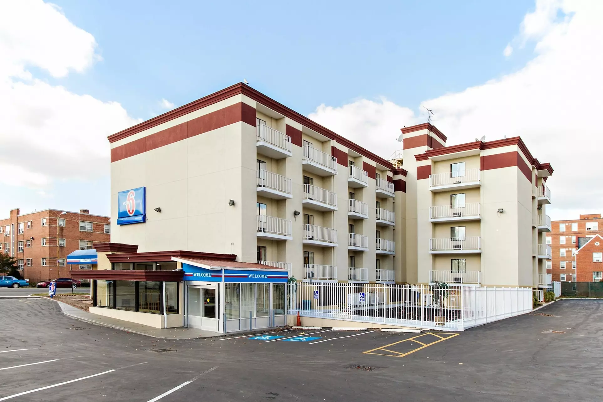 Motel 6 Washington, DC - Primary Image