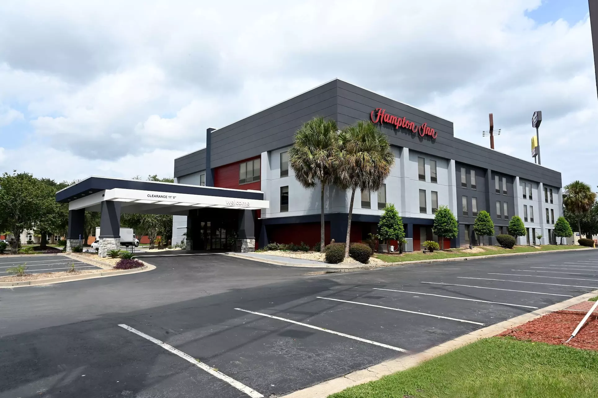 Hampton Inn Valdosta/Lake Park Area - Primary Image