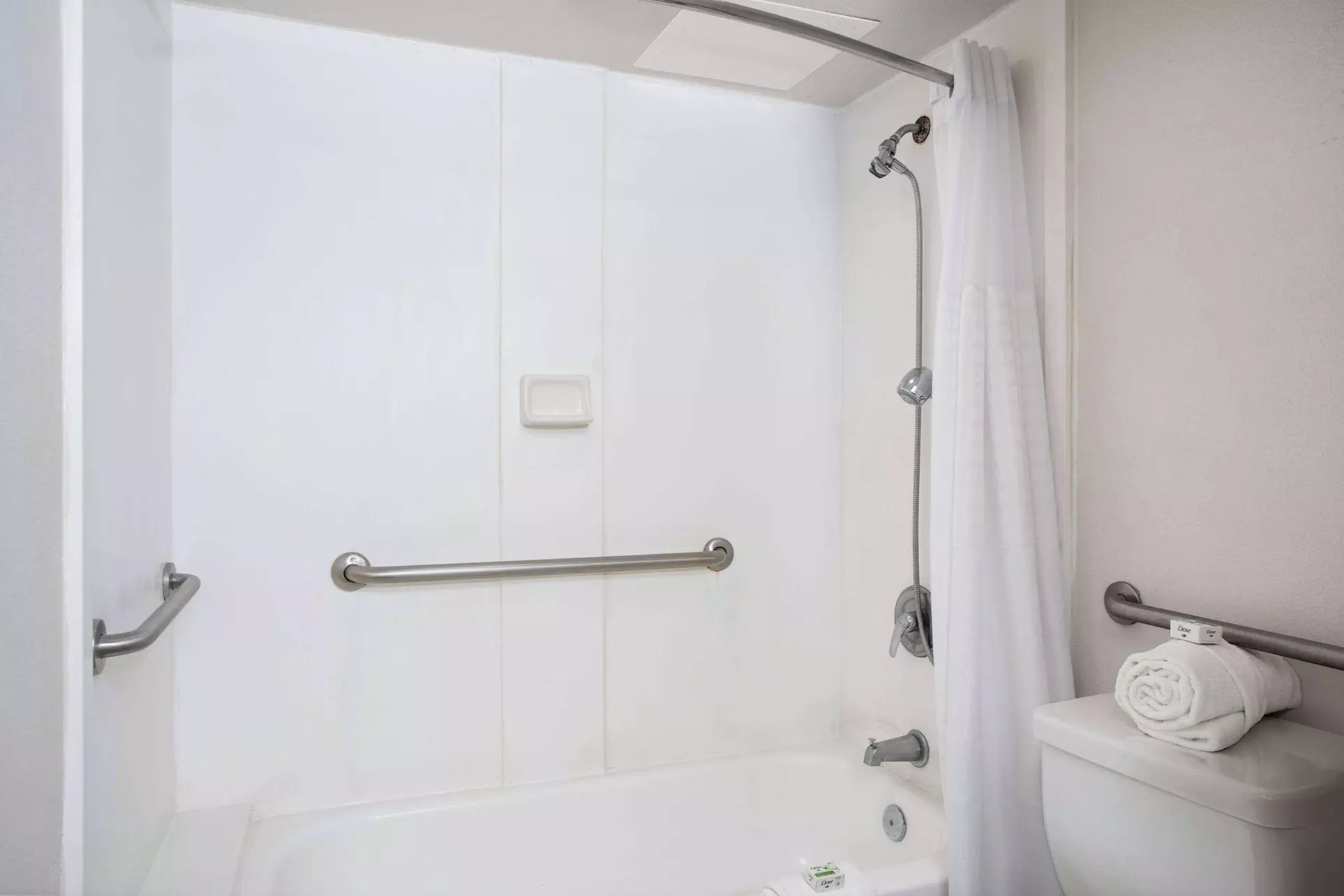 La Quinta Inn by Wyndham Cocoa Beach-Port Canaveral - Primary Image